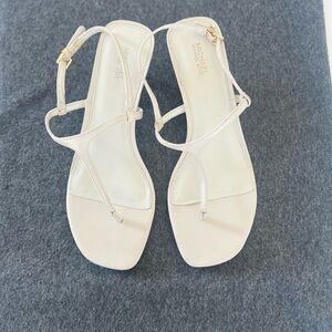 Michael Kors Elegant Cream Sandals